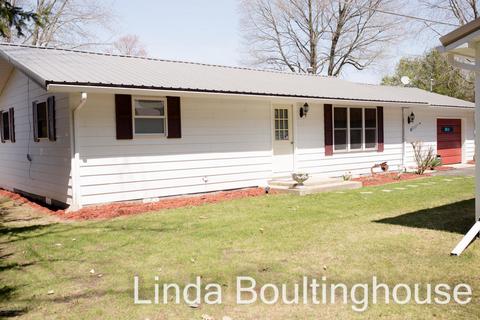 9325 E Colby Rd, Crystal, MI 48818 photo 2