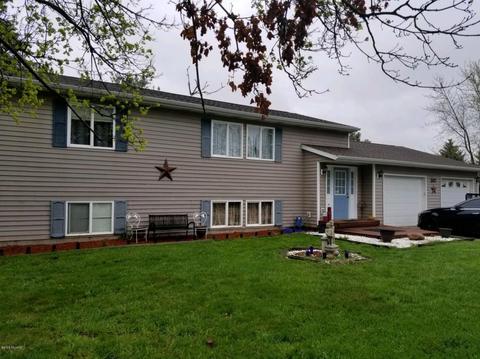 307 E Herbison Dr, Dewitt, MI 48820 photo 1