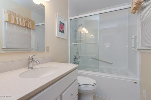 9293 28th St SE, Ada, MI 49301 photo 17