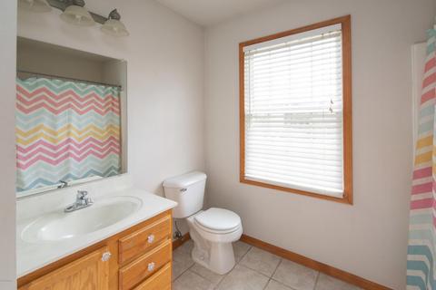 1052 S Apple Ct, Plainwell, MI 49080 photo 14