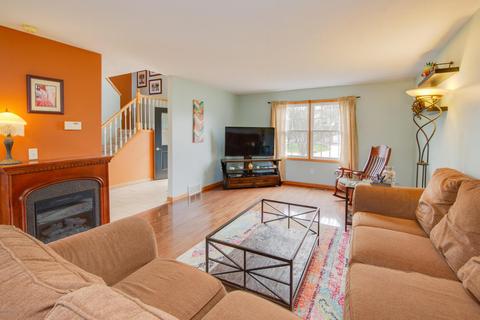 1052 S Apple Ct, Plainwell, MI 49080 photo 7