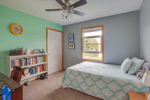 1052 S Apple Ct, Plainwell, MI 49080 photo 12