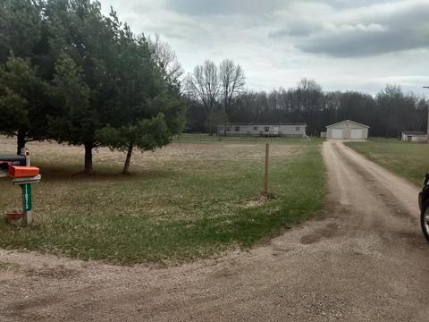 11075 S River Rd, Evart, MI 49631 photo 4