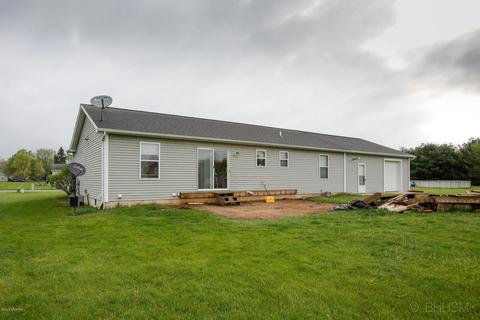 1018 Allen Ct, Plainwell, MI 49080 photo 5