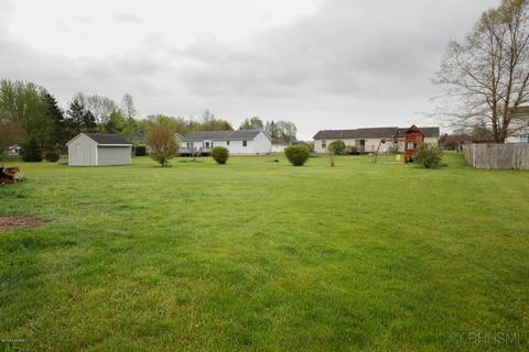 1018 Allen Ct, Plainwell, MI 49080 photo 3