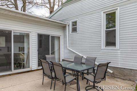 723 S Pleasant St, Belding, MI 48809 photo 17