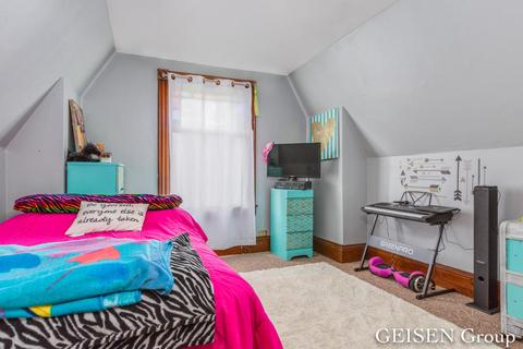 723 S Pleasant St, Belding, MI 48809 photo 13