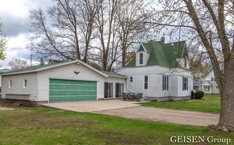 723 S Pleasant St, Belding, MI 48809 photo 18