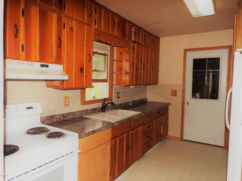 1592 E Wilcox, White Cloud, MI 49349 photo 3