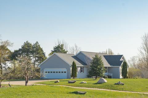 1385 Kenny Dr, Bailey, MI 49303 photo 6