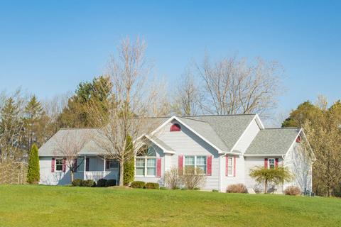 1385 Kenny Dr, Bailey, MI 49303 photo 9
