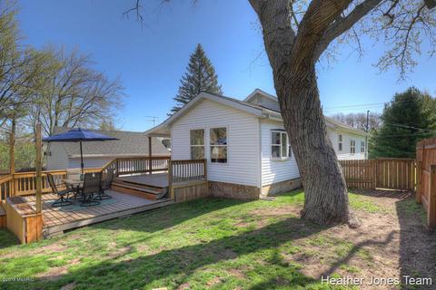 923 Water St, Belding, MI 48809 photo 23