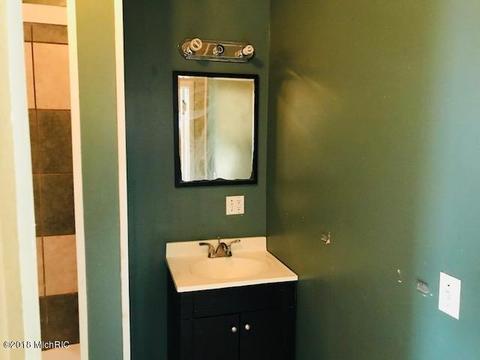 282 Third St, Manistee, MI 49660 photo 19