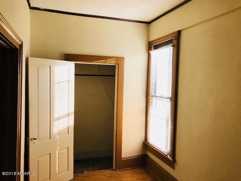282 Third St, Manistee, MI 49660 photo 13