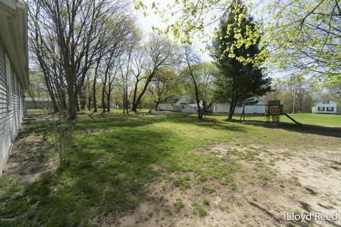 1135 Luther Ave, Belding, MI 48809 photo 23