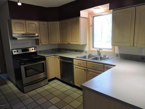 17645 Nancy Dr, Big Rapids, MI 49307 photo 8