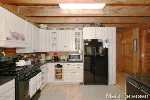 4039 Kenneth Webb Dr, Stanton, MI 48888 photo 11