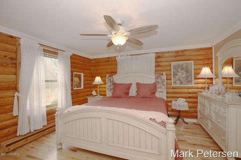 4039 Kenneth Webb Dr, Stanton, MI 48888 photo 14