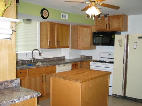 8634 Struble Rd, Jerome, MI 49249 photo 4