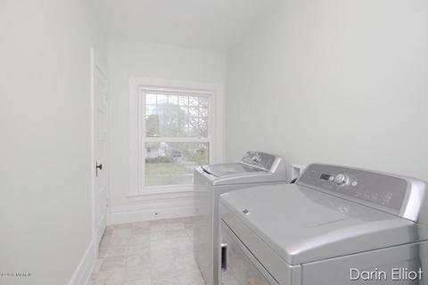 322 E Washington St, Belding, MI 48809 photo 21