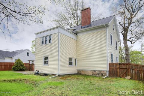 322 E Washington St, Belding, MI 48809 photo 25