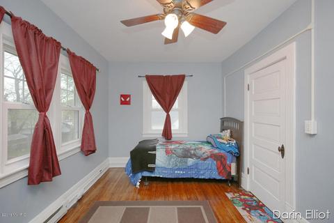322 E Washington St, Belding, MI 48809 photo 15