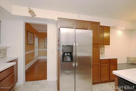 322 E Washington St, Belding, MI 48809 photo 11