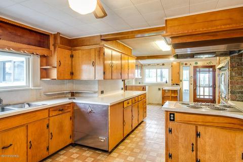 18621 Centennial Rd, Marshall, MI 49068 photo 4
