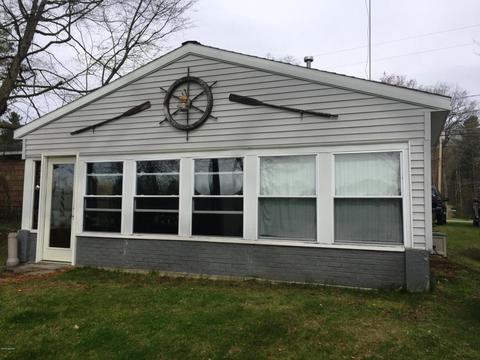 11620 Maple St, Big Rapids, MI 49307 photo 1