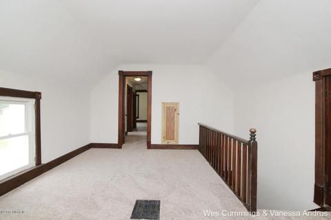916 Pearl St, Belding, MI 48809 photo 21