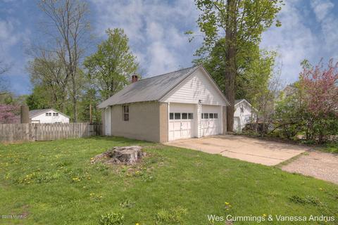 916 Pearl St, Belding, MI 48809 photo 30