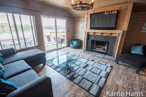 5551 Front St, Newaygo, MI 49337 photo 8