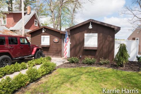 5551 Front St, Newaygo, MI 49337 photo 4