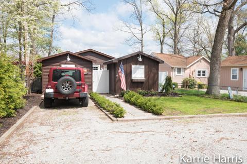 5551 Front St, Newaygo, MI 49337 photo 1