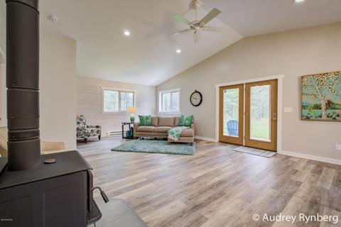 4372 S Spruce Ave, White Cloud, MI 49349 photo 11
