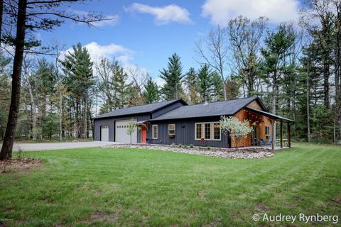 4372 S Spruce Ave, White Cloud, MI 49349 photo 3