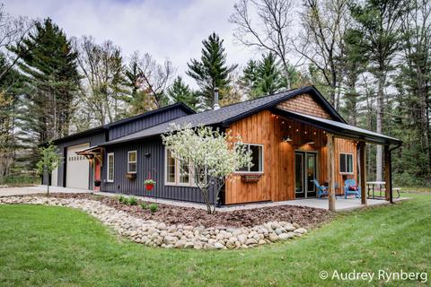 4372 S Spruce Ave, White Cloud, MI 49349 photo 1