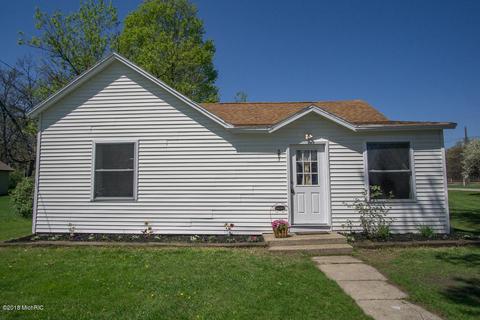 885 Oak St, Baldwin, MI 49304 photo 3