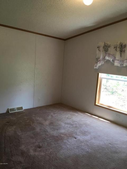 2373 E 95th St, Newaygo, MI 49337 photo 14