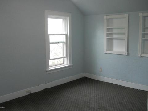 340 E Congress St, Belding, MI 48809 photo 10
