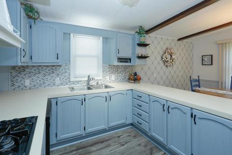 24984 E Point Dr, Mattawan, MI 49071 photo 9