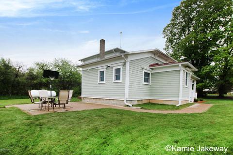 10594 Button, Belding, MI 48809 photo 4