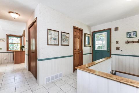 5263 Pointview NE, Lowell, MI 49331 photo 9