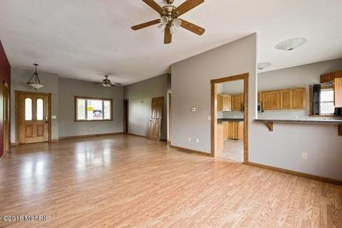 391 Progress Dr, Coldwater, MI 49036 photo 11