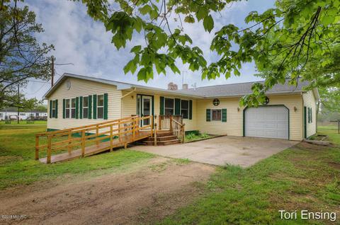 4017 E Pakes Rd, Stanton, MI 48888 photo 1