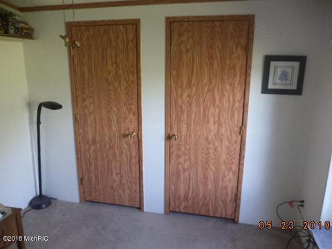 52497 S Point Dr, Mattawan, MI 49071 photo 13