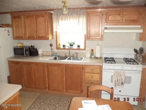 52497 S Point Dr, Mattawan, MI 49071 photo 7