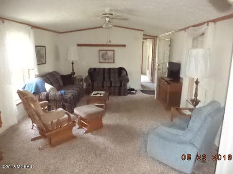 52497 S Point Dr, Mattawan, MI 49071 photo 5