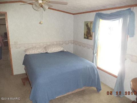52497 S Point Dr, Mattawan, MI 49071 photo 17