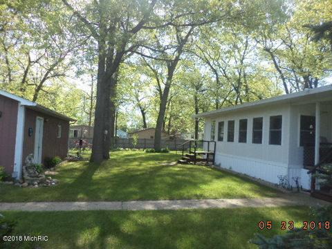 52497 S Point Dr, Mattawan, MI 49071 photo 2